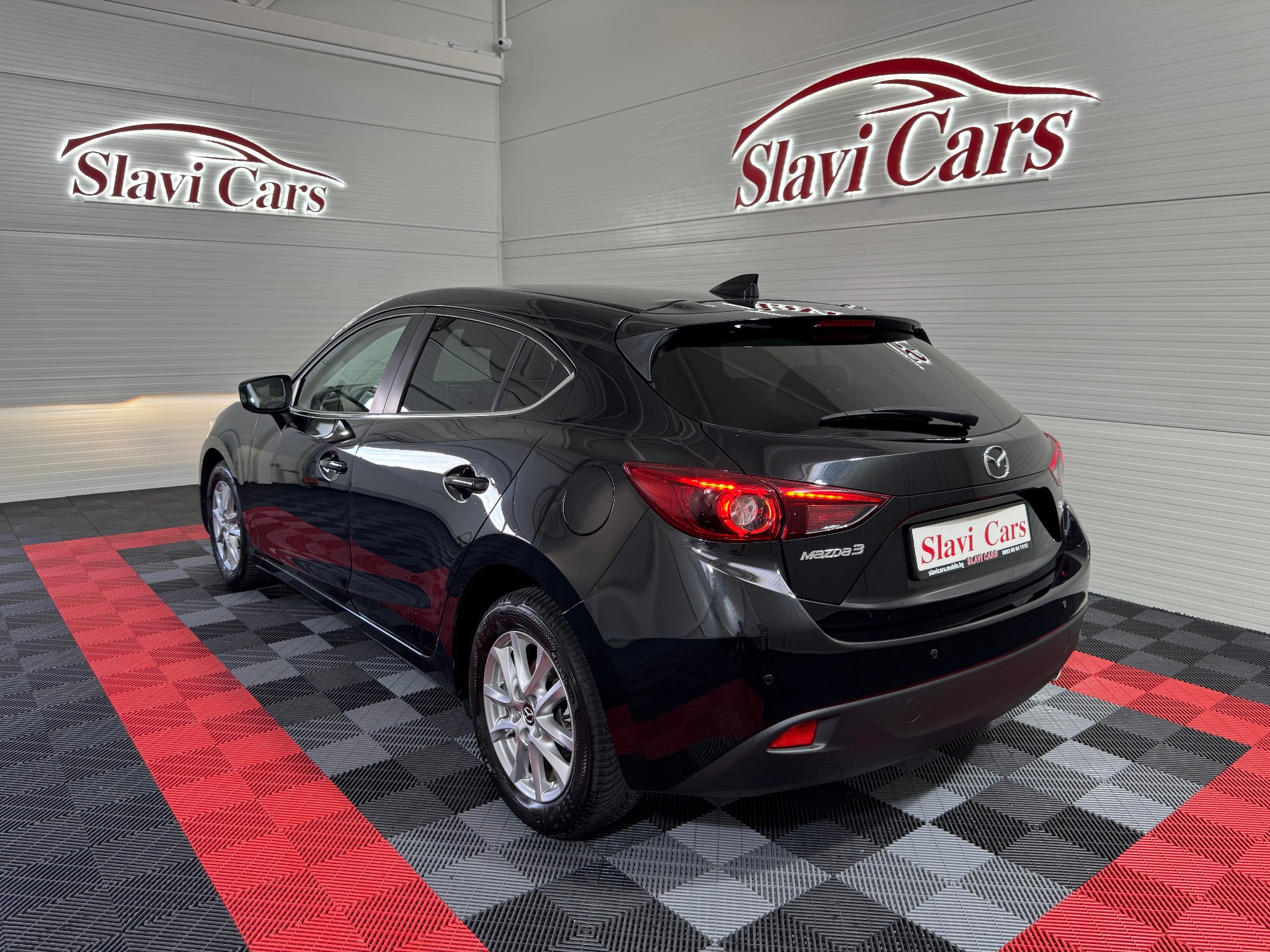 Mazda 3 4