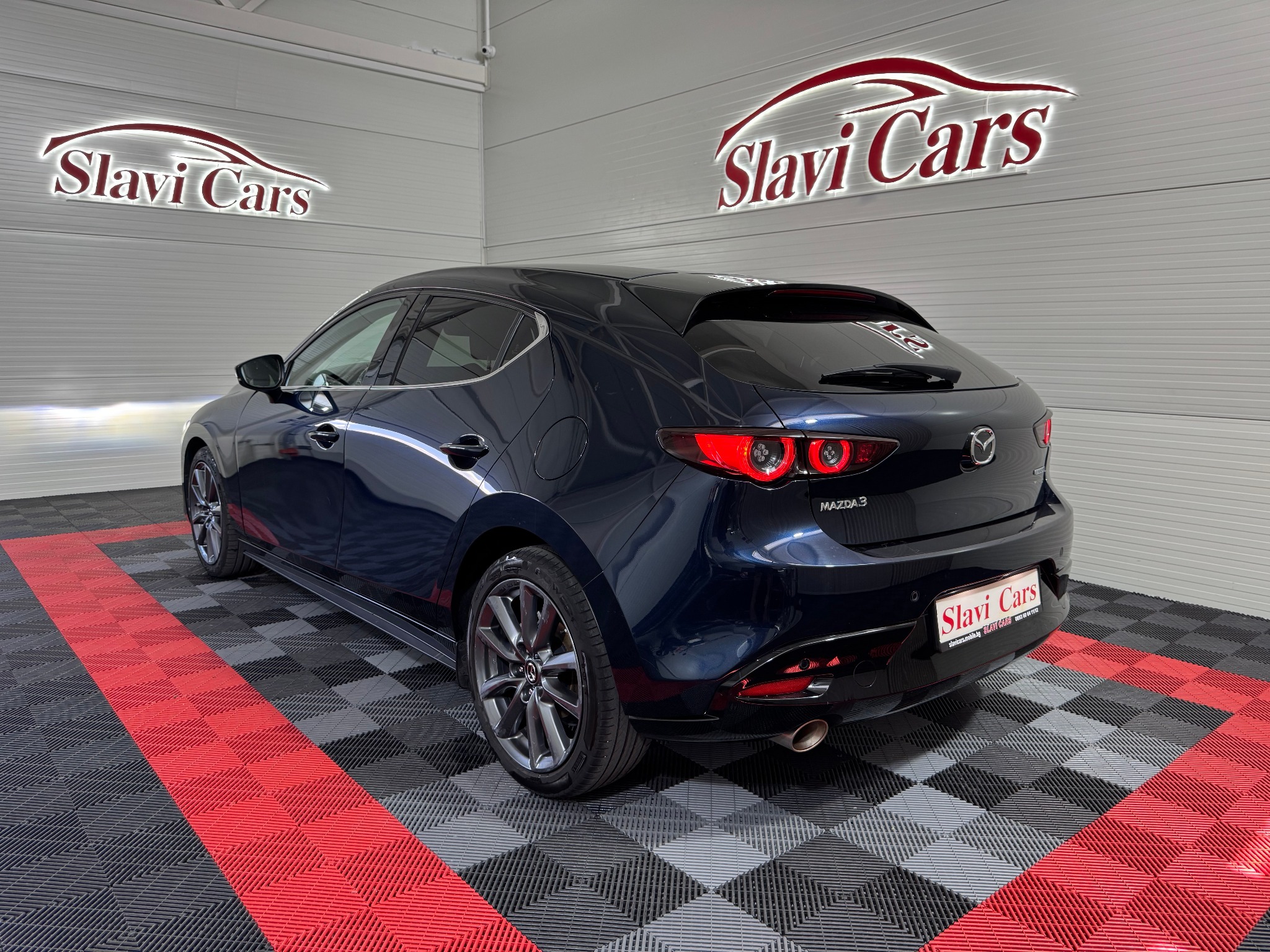 Mazda 3 4